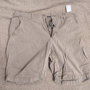 Khaki chino shorts (W30)